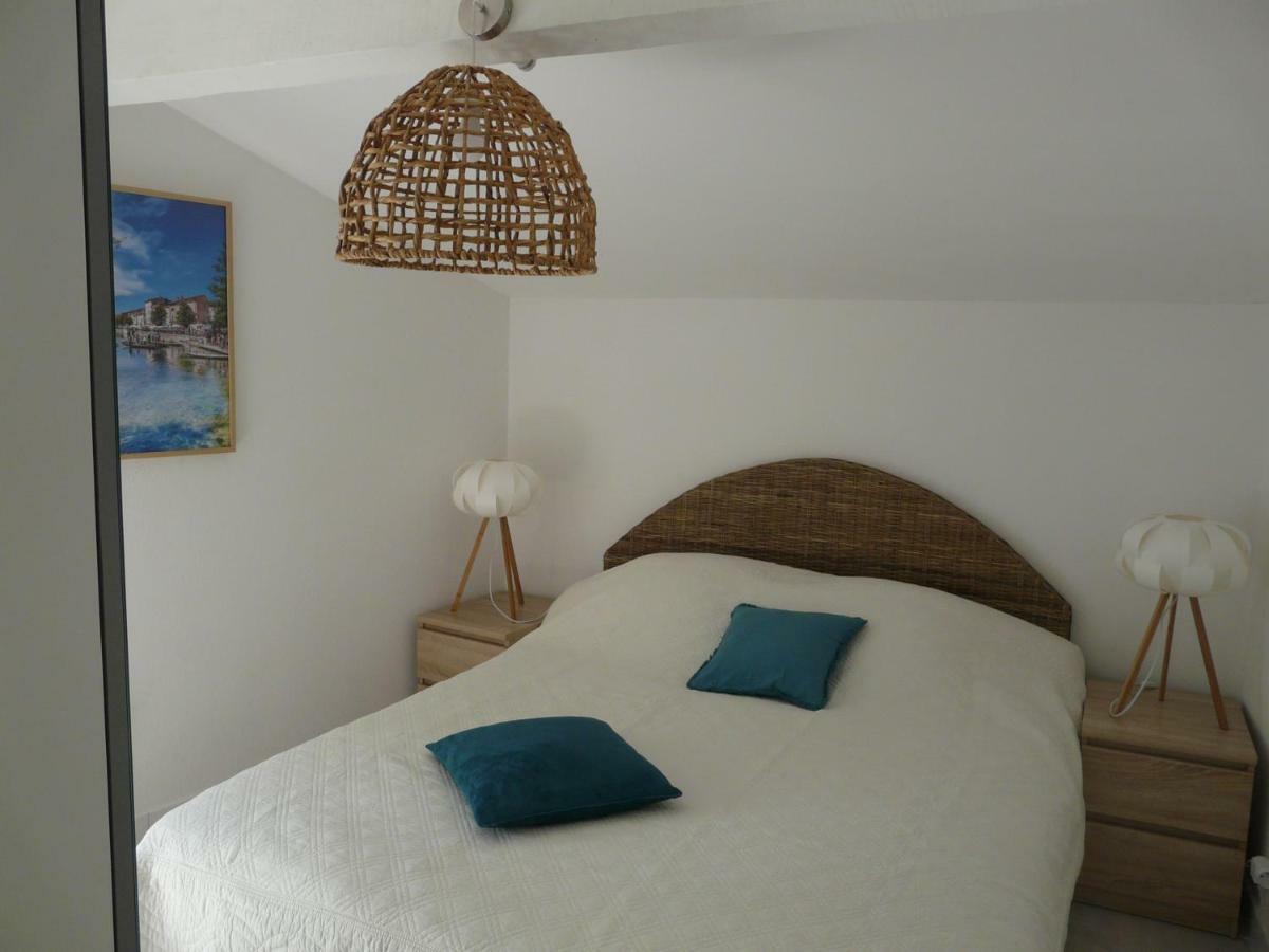 Bleu De L'Isle Apartment ภายนอก รูปภาพ